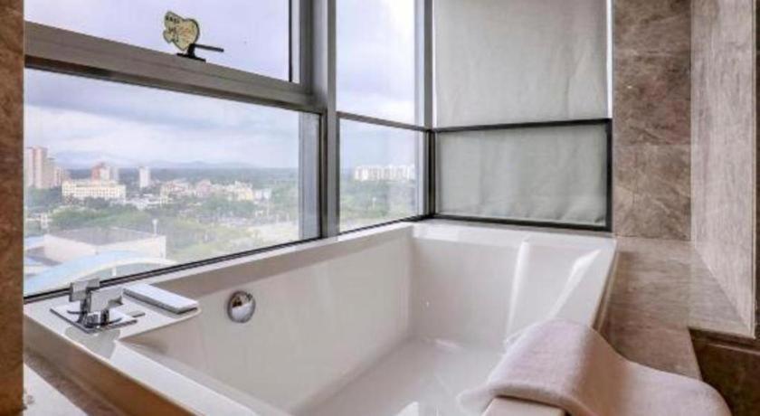 Wanning Yingbin Hotel Экстерьер фото